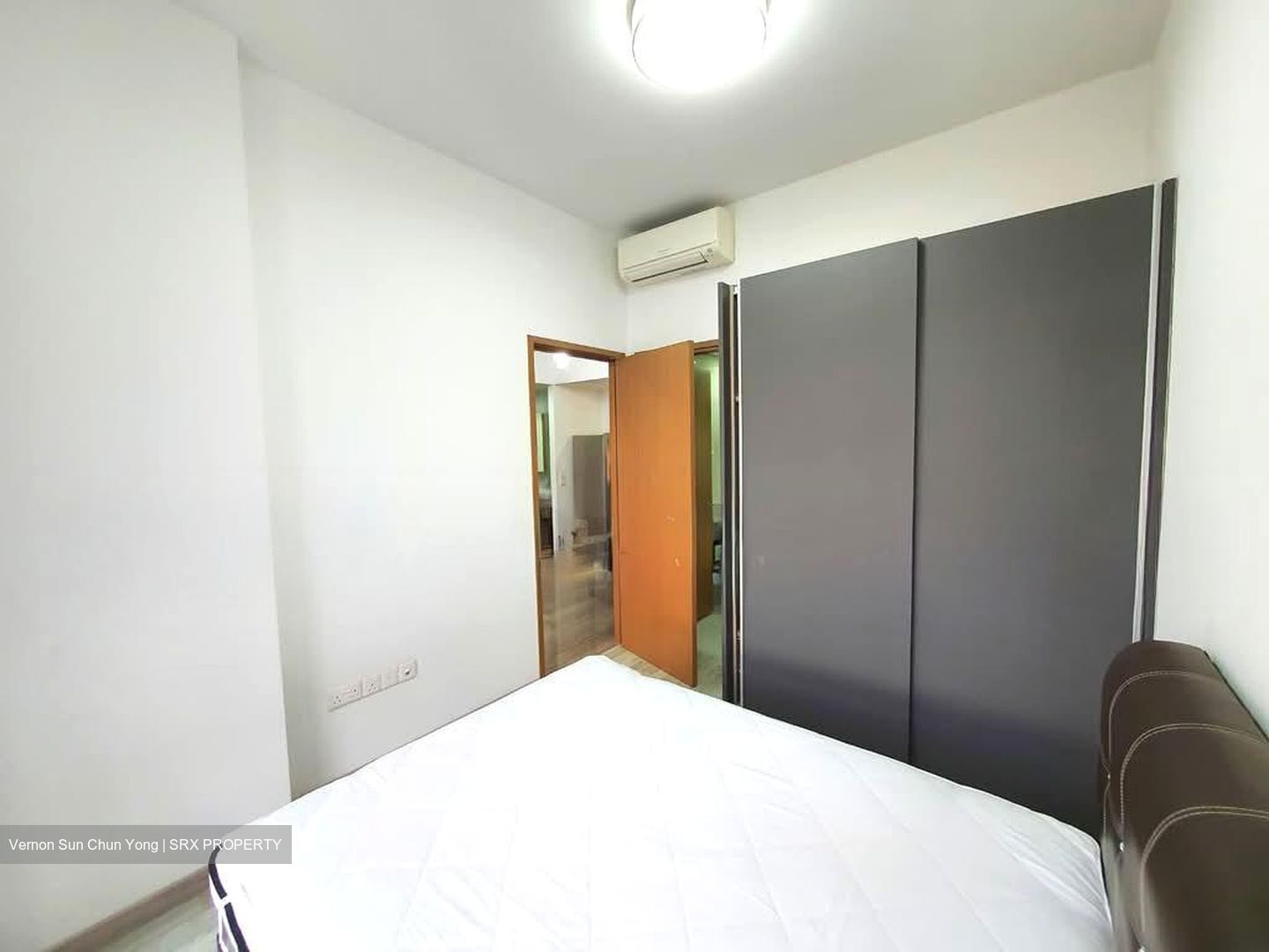 Lakeville (D22), Condominium #594588091